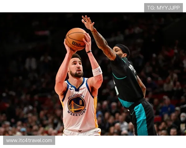 克莱·汤普森三分火力压制篮网，挡拆制造多次高效得分机会